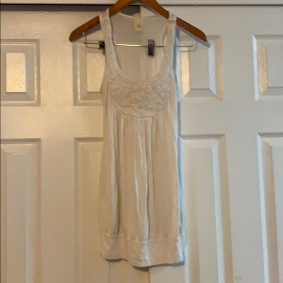 Ginger G white Flowy top with cinched bottom Small - Picture 5 of 8